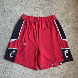 Cincinnati Bearcats Y2K Adidas Athletic Basketball Shorts 