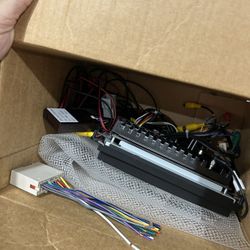 Radio Con Camara Para Carro En Su Caja