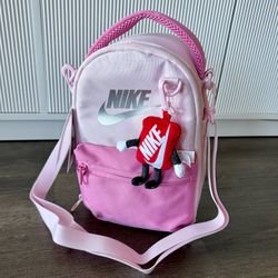 Nike pink lunch bag ( brand new )
