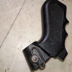 Pistol grip for shotgun