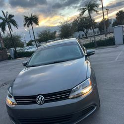 2012 Volkswagen Jetta 