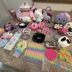 Girls Toy Accessories School Lot-Hello Kitty Tote Bag Purses Plushie Headphones
