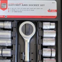 Ratchet And Socket Set 