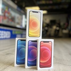 iPhone 12 (Unlocked)