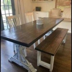 Beautiful Farmhouse Kitchen Table With 2 Chairs & Bench 