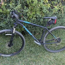 Trek Mountain Bike (size 19.5) ‘29’er