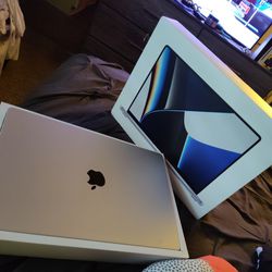 16-inch MacBook Pro With Apple M1 Pro Chip