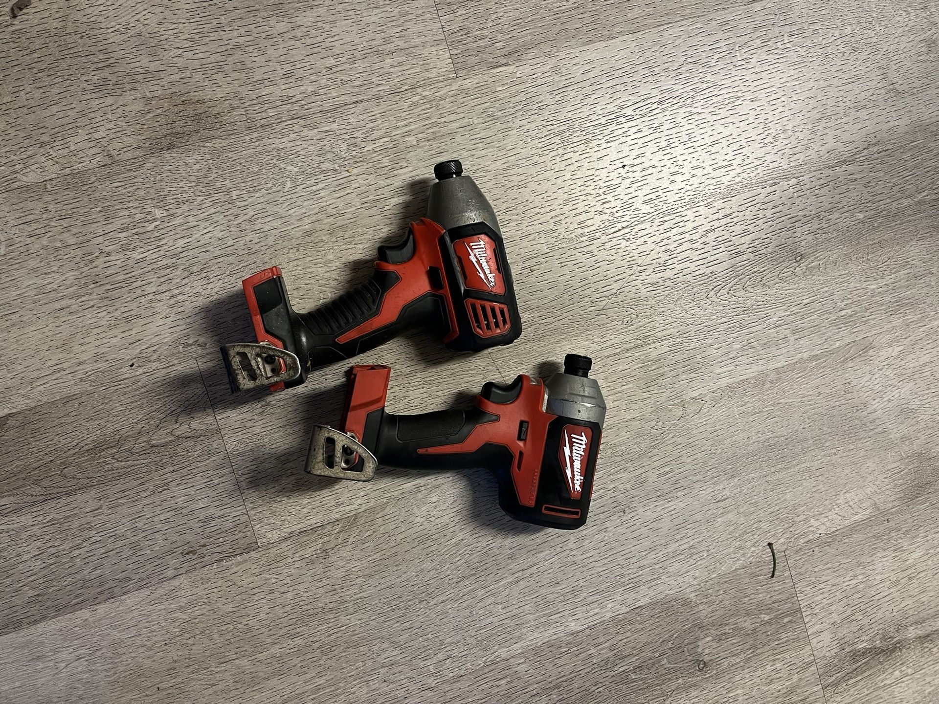 Milwaukee M18 Taladros De Impacto $100 Por Los Dos Firme Precio Tool Only