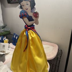 Snow White Party Decoration