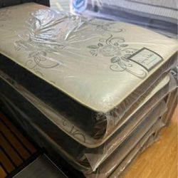 Deluxe Brand Twin Size 