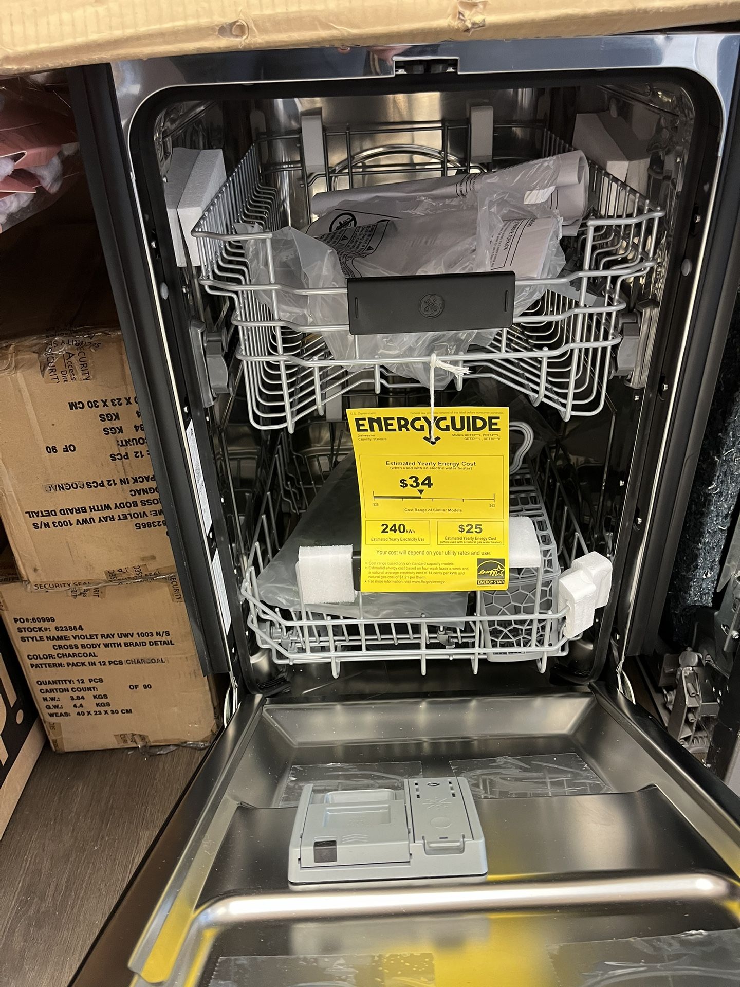 18” Dishwasher Stainless Steel Black Ge Profile