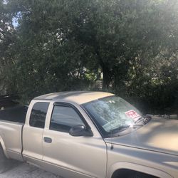 2004 Dodge Dakota