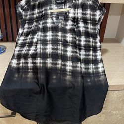 Simply Vera long top in black brown beige size Large