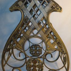 Cast Iron Metal Wine Rack Bottle Holder 