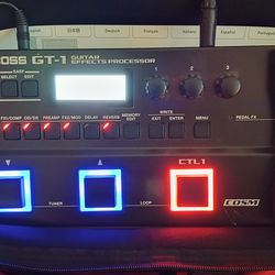 Boss GT-1 Guitar Amp Modeler & Effects Processor