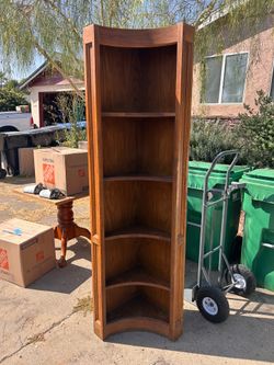 Mid-Century Corner Bookshelf / Display Shelf – Solid Wood Look