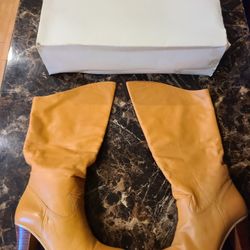 Ladies Tan Boots 