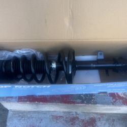 2011 Toyota Venza both left and right rear side fwd shocks