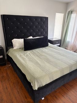 Kind size Bedroom set