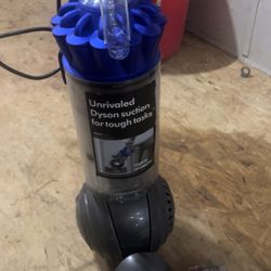 Dyson Animal 2 Vacuum Cleaner 