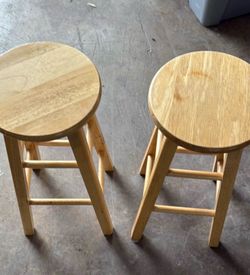 2 stools