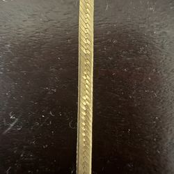 4.5g 14kt solid gold herringbone chain  24”