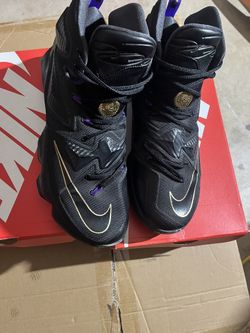   Nike Shoes  And More 