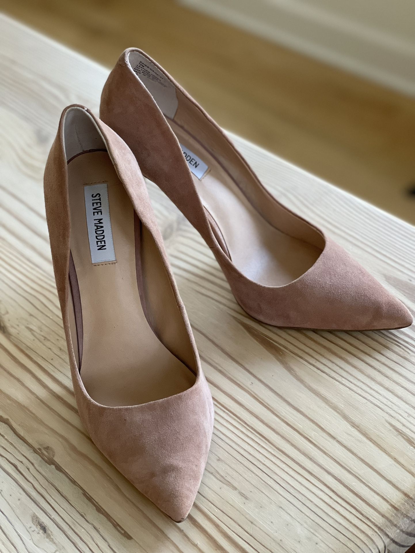 Pair of Steve Madden Suede Leather Pumps, Size 10