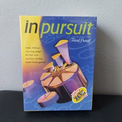 In Pursuit Trivial Knowledge Board Game 2001 Hasbro NEW 