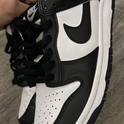 Panda Dunks Size 7