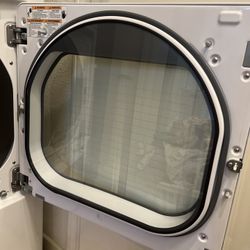 Selling Washer Dryer Set 