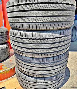 235/45/18 Michelin Selling a set of 4 tires in excellent condition 🫡