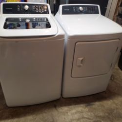 Fridgidaire Top Load Washer And Electric Clothes Dryer