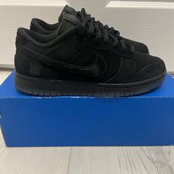 Nike X Undefeated Dunk Size 7 Men’s 