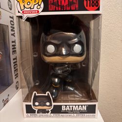 Jumbo Funko Pops Batman And Fortnite 
