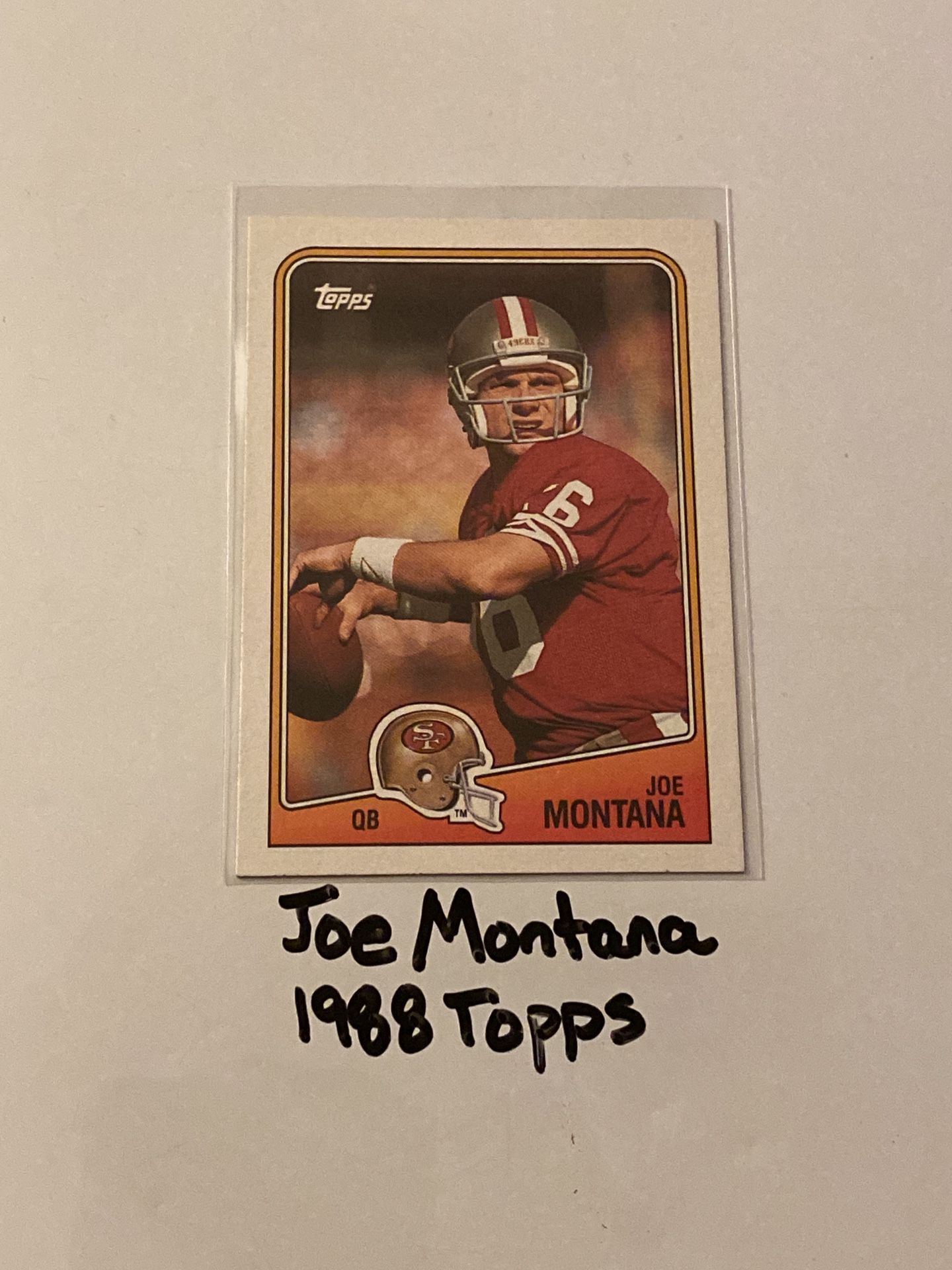 Joe Montana San Francisco 49ers Hall of Fame QB 1988 Topps Card. 