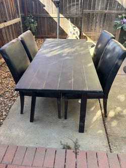 FREE PATIO & INDOOR TABLE & CHAIRS