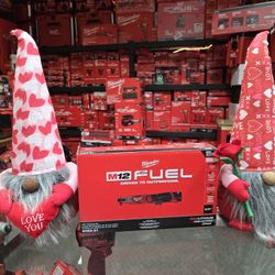 THE NEW RATCHET WRENCH just Arrived M12 3/8" Kit With 2.5Ah High Output Battery, Charger And Modular Trigger Caps,New, Financing Available 