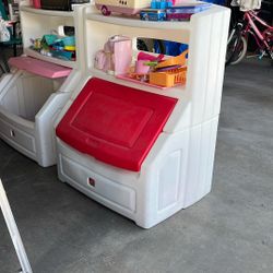 Toy Bins ITEMS ON TOYBIN NOT INCLUDED 