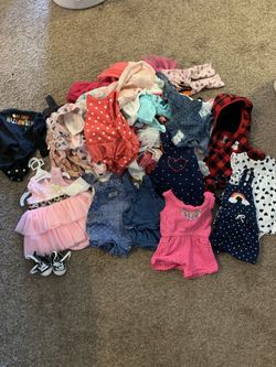 Tons of baby girl clothes
