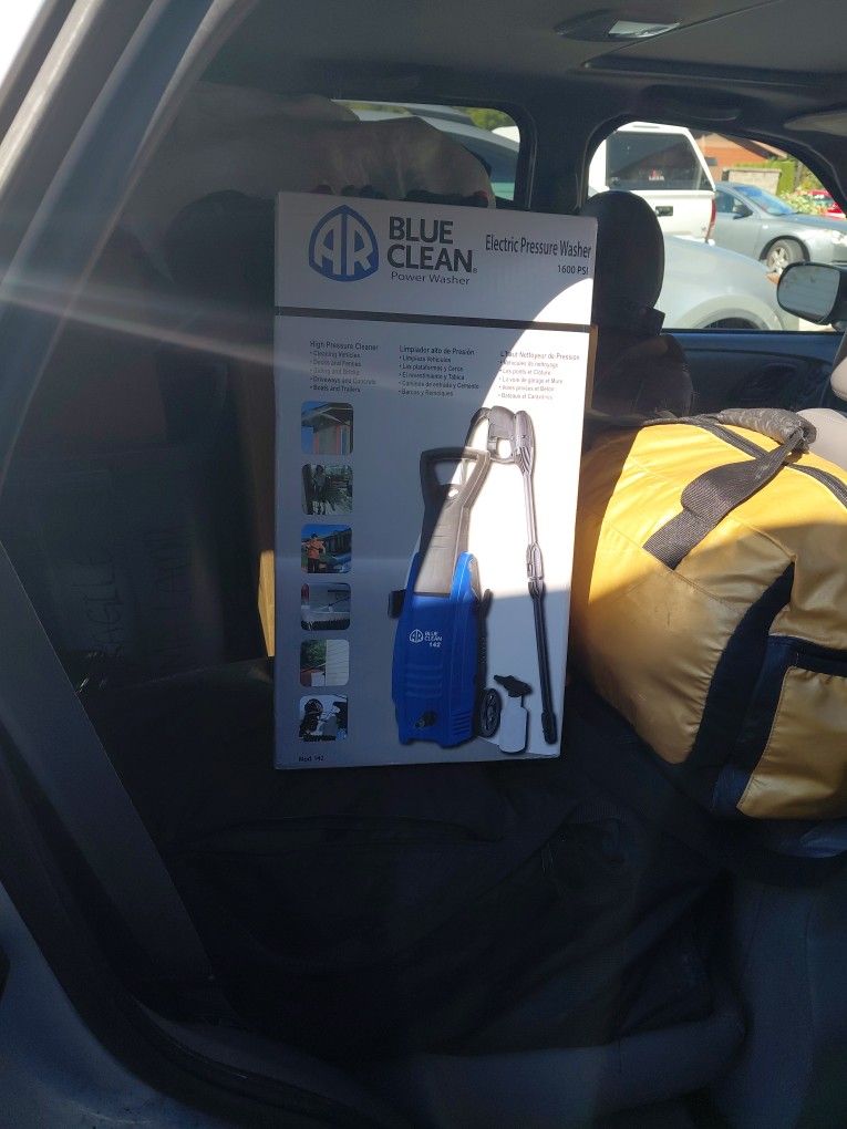 Pressure Washer Brand New In Box!!!