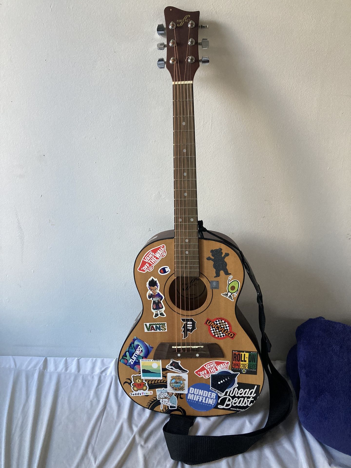 First Act Classical Guitar (read The Description)