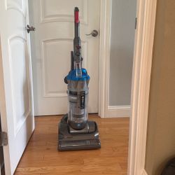 Dyson Vacuum DC17 Basically New