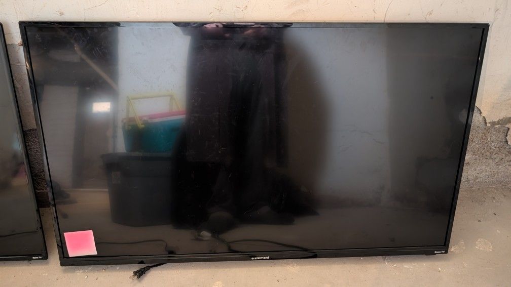 Two Roku TVs For Sale $150 Each