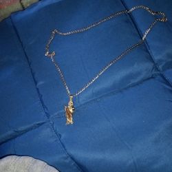 14 Kt Gold Diamond Cut Cuban Chain With Jesus Pendant