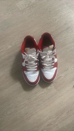 Nike dunks red and white