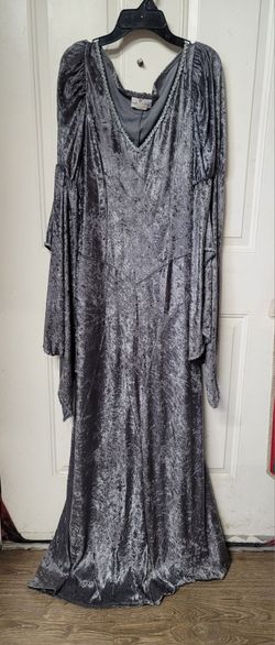 Women's Dark Gray Renaissance dress.