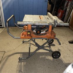 RIGID PORTABLE TABLE SAW 