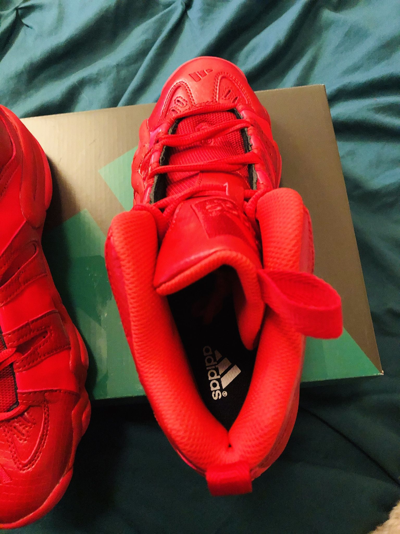 Turn Heads! BRAND NEW Adidas "Crazy 8" Size 9 1/2