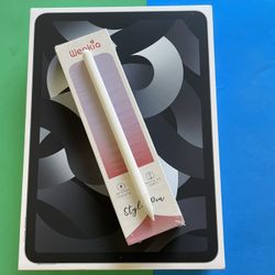 Apple iPad Air 5th Generation (M1 Chip) 64GB with Box, Pen And Keyboard 